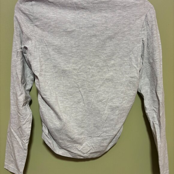 NWOT Ardene Gray Ruched Long Sleeve Top - Picture 2 of 4